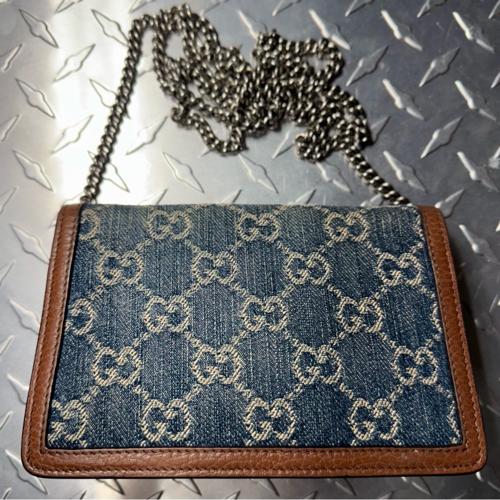 Gucci GG Denim Mini Dionysus Chain Wallet in Blue/Brown - Picture 2 of 11